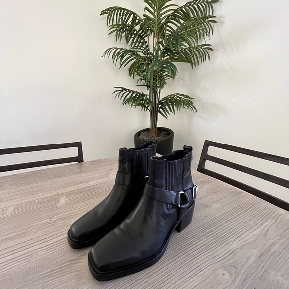 FINAL SALE-SAM EDELMAN- Bellamie Bootie- Size 7M - Picture 10 of 13